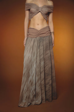 Amara Skirt | Golden Veil – Falda Descaderada Estampado Cervatillo Marrón (foto 1)